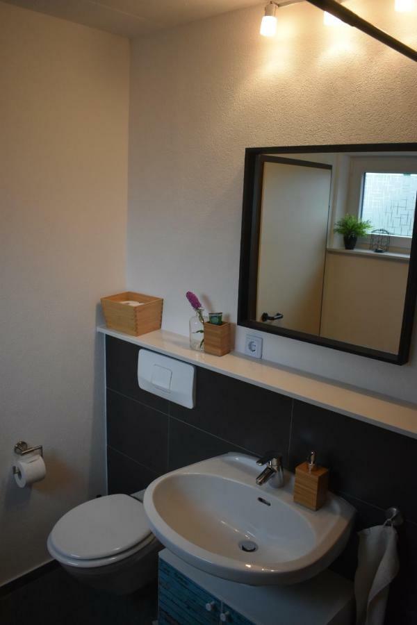 Schoene Einzimmer Wohnung Zwischen Bodensee Und Allgaeu Neukirch  Ngoại thất bức ảnh